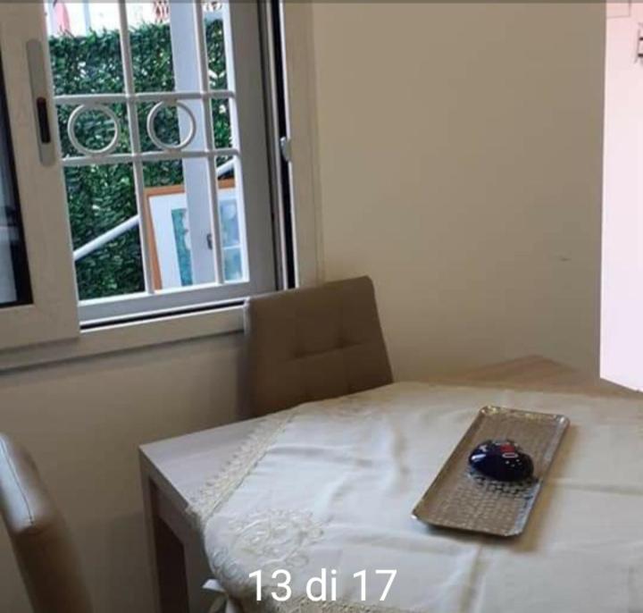 La Dimora Di Rosy Hotel เนเปิลส์ ภายนอก รูปภาพ