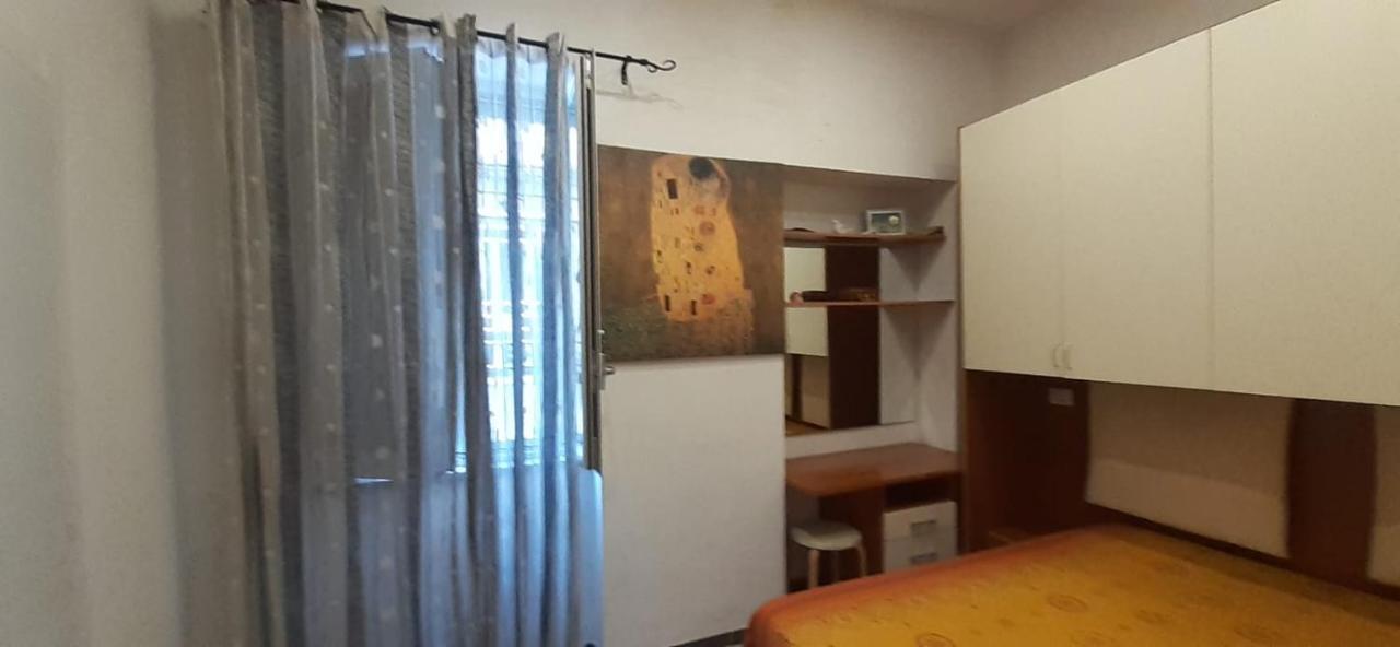 La Dimora Di Rosy Hotel เนเปิลส์ ภายนอก รูปภาพ
